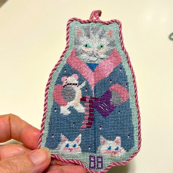 Finished!Cat lovers: Handmade heirloom petit point ornament! - Picture 2 of 6